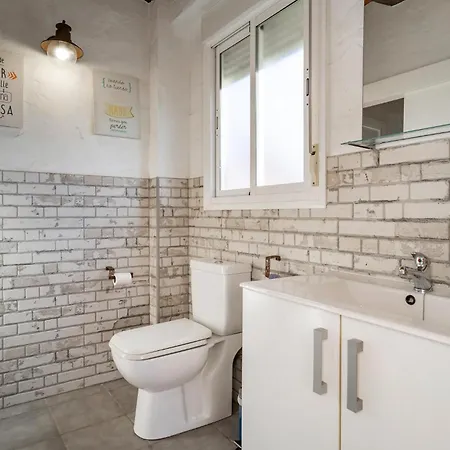بيت للعطل Amazing In Barrios With Outdoor Swimming Pool